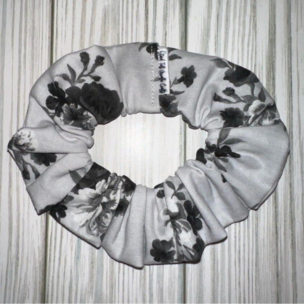 $7ea or 3/$15 Black and white floral roses hair Scrunchie new